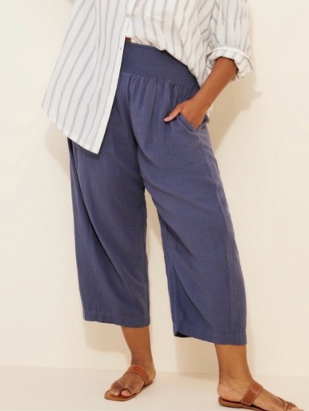 Pilcro The Reese Linen Blend Smocked Pull On Pants in Blue Small